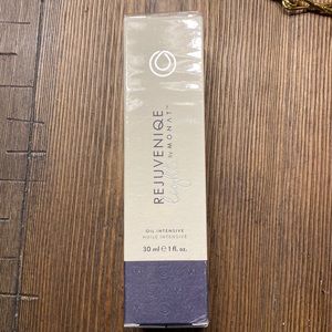 Monat Rejuveniqe LIGHT